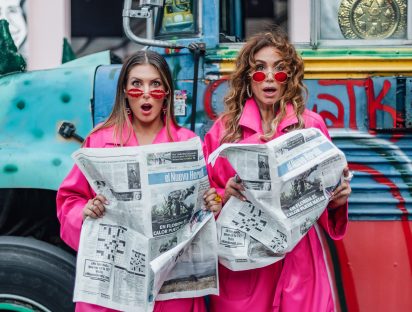 Euge y Ale viajaron con 200 kilos de ropa para la nueva temporada de su serie fashionista