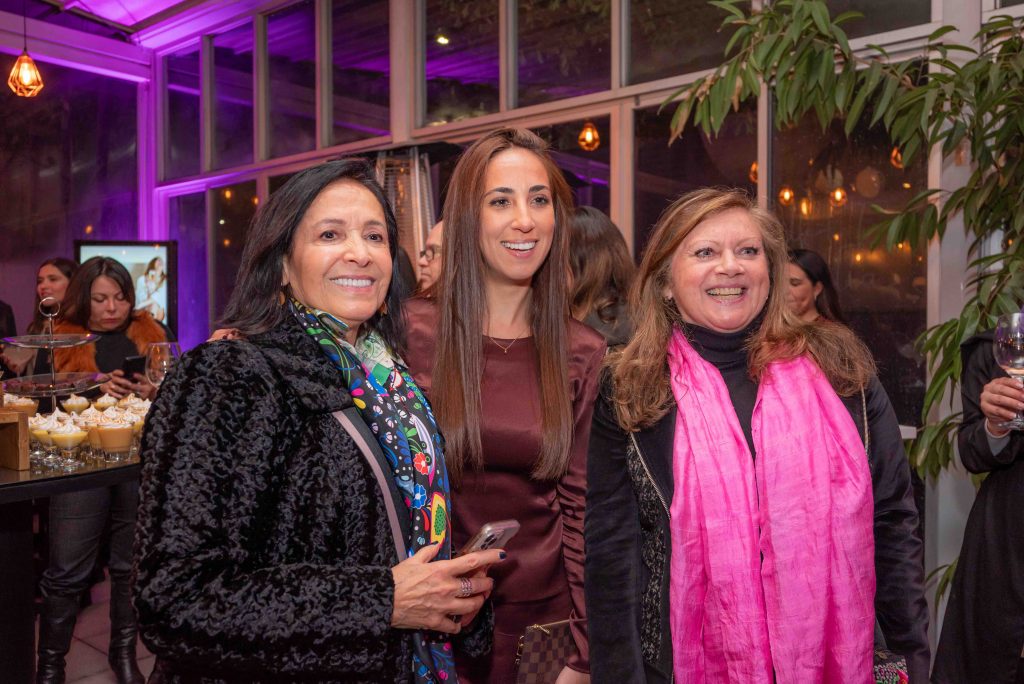 María Inés Saez, Celine Mahou y Ana Josefa Silva.