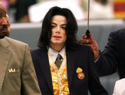 Corte reabre casos de abusos contra Michael Jackson