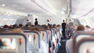 Aerolínea lanzará una zona “sin niños” en sus aviones