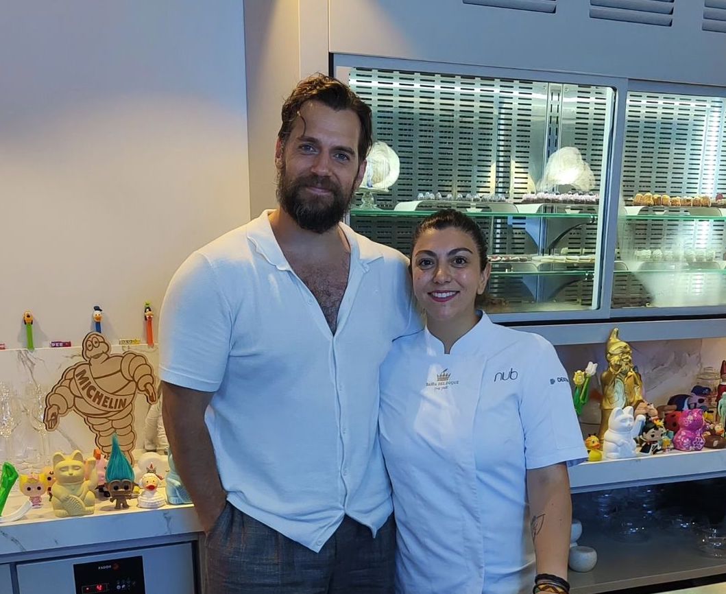 Chef chilena recibió a Henry Cavill en su restaurant: “No todos los días te visita Superman”
