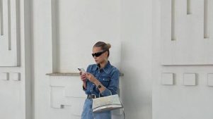 La falda que adoraste en los 2000 y vuelve esta temporada