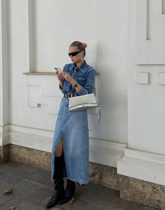 La falda que adoraste en los 2000 y vuelve esta temporada