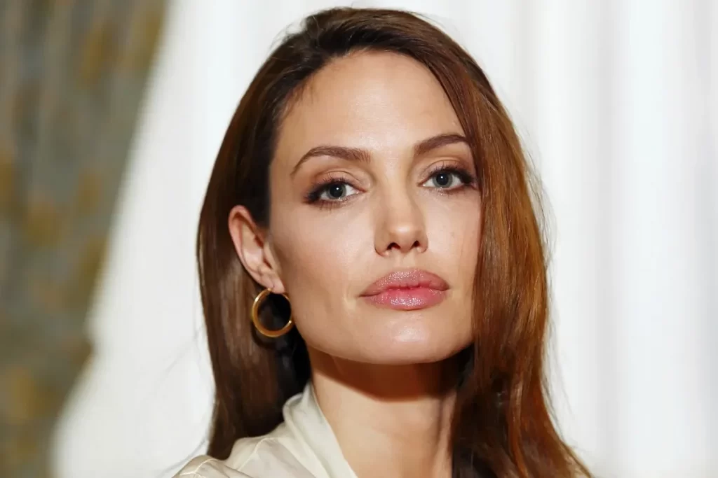 Se Revelan Las Primeras Imágenes De Angelina Jolie Como María Callas