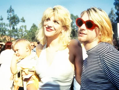 La hija de Kurt Cobain se casa con el hijo de Tony Hawk