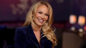 “Valentía y rebeldía”: Jamie Lee Curtis elogia a Pamela Anderson por esta razón