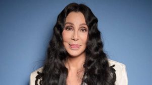 ¡Afírmate Mariah Carey! Cher lanza disco navideño junto a Michael Bublé y Cindy Lauper