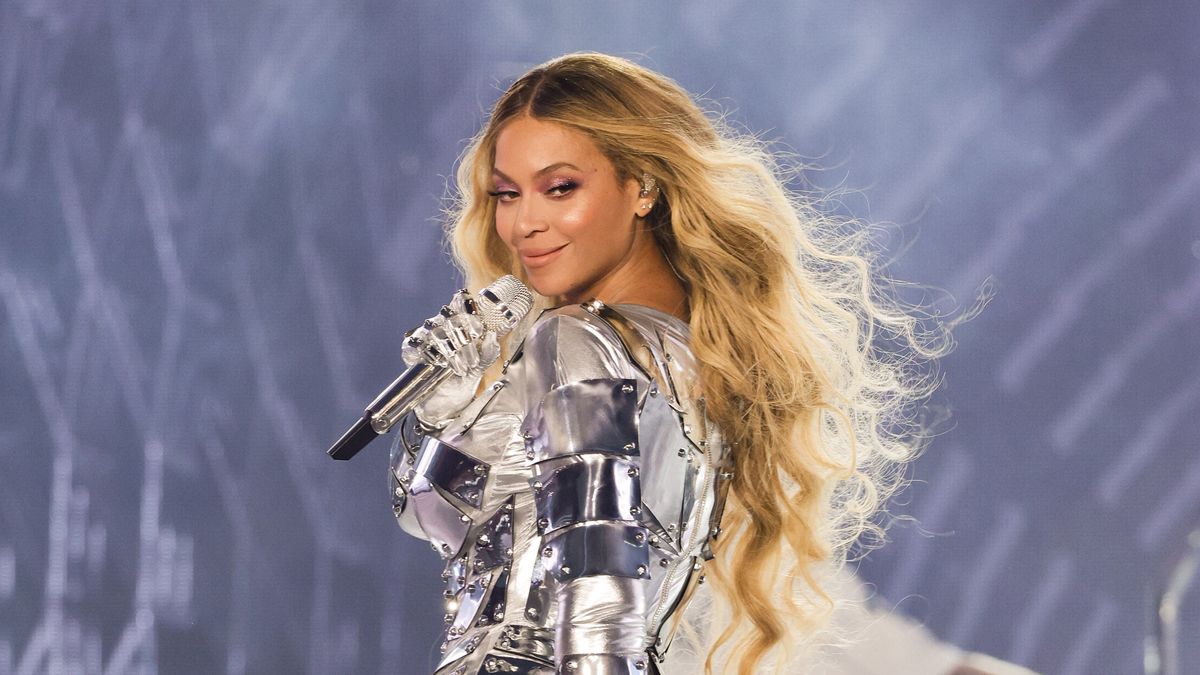 Beyoncé sorprendió con cambio de look para la premiere de su documental