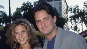 “Completamente fuera de juego”: Jennifer Aniston está luchando tras la muerte de Matthew Perry
