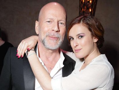 La hija de Bruce Willis dice que “echa mucho de menos” a su padre