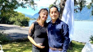 Así fue el matrimonio de Fernando Godoy y Ornella Dalbosco en Isla de Pascua