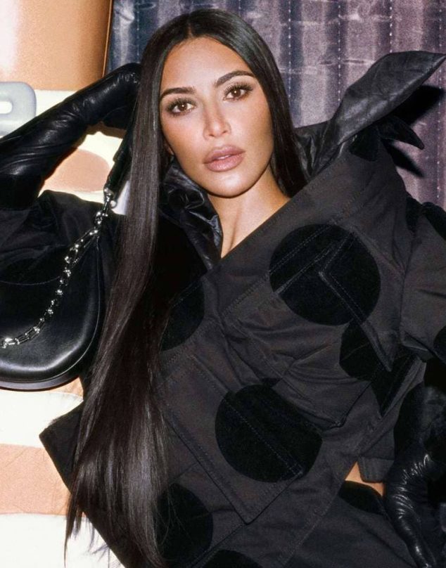 Kim Kardashian dice que su familia estafó al sistema para alcanzar el estrellato