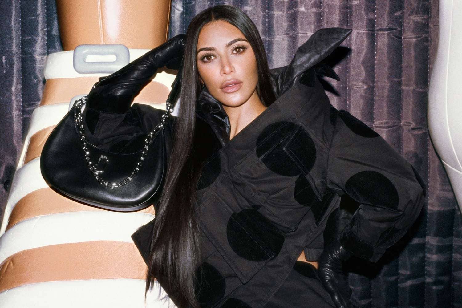 Kim Kardashian dice que su familia estafó al sistema para alcanzar el estrellato