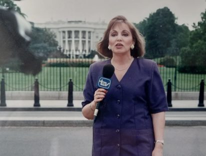 Periodista Patricia Silva recibió el premio Lenka Franulic 2023