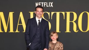 Hija de Bradley Cooper protagoniza su primera red carpet como actriz a los 6 años