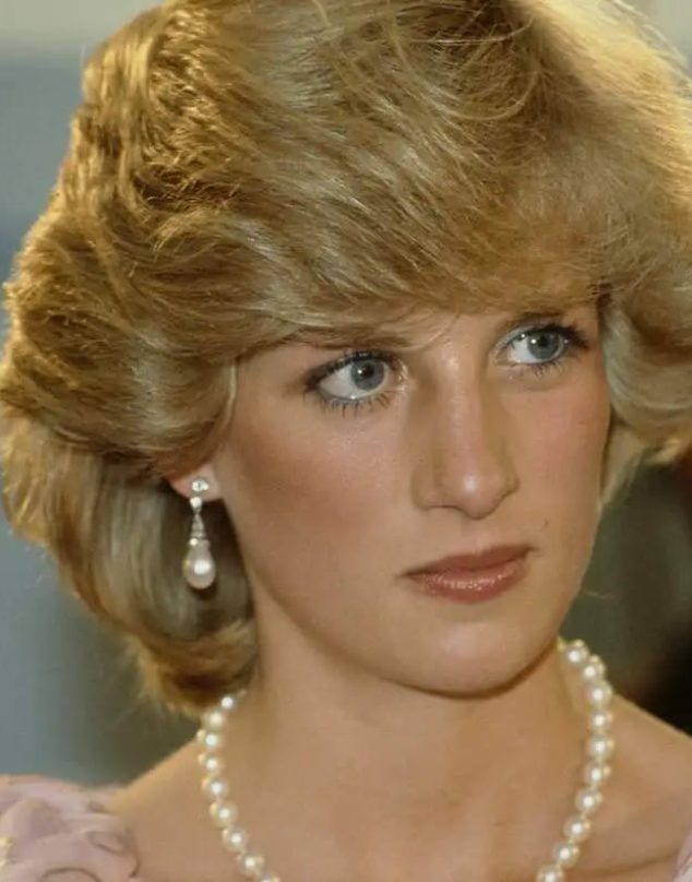 El vestido de la princesa Diana que fue subastado por un monto histórico