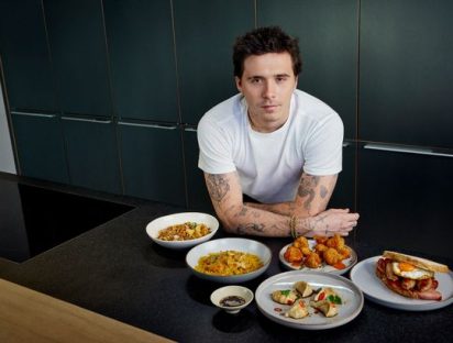Brooklyn Beckham abre restaurant delivery con sus platos favoritos de niño