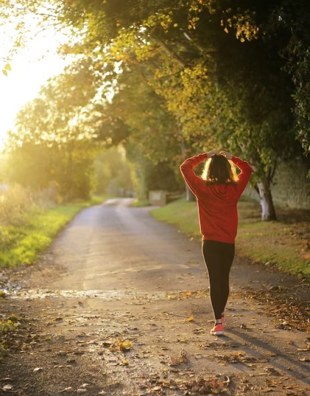 Estudio determinó la cantidad de pasos diarios que debes caminar si llevas un estilo de vida sedentario