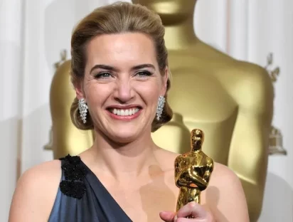 Kate Winslet guarda su Oscar en el baño y la razón es genial