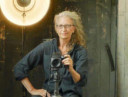 ¿Quién es Annie Leibovitz? La fotógrafa de las estrellas que retrató a los reyes de España