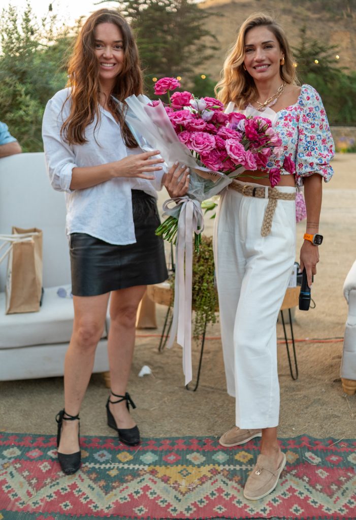 Katherine Echaiz y Carola de Moras. 