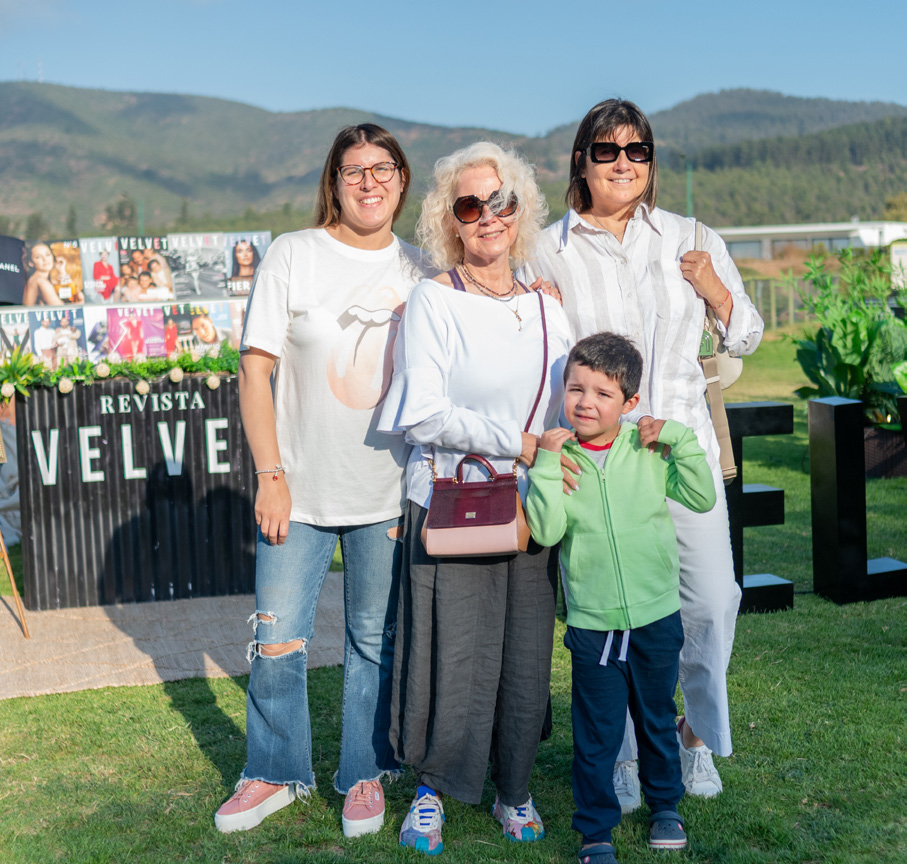 María Fernanda Martínez, Lorena Mattei, Lenca Silva y Facundo Martínez.