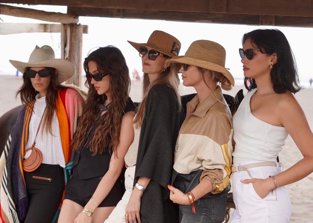 Ana Bonamico, Jorge chacón, Vale Barends, Ale del Sante y Helenia Melán. 