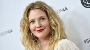 Drew Barrymore se hace viral al mostrar su casa en TikTok