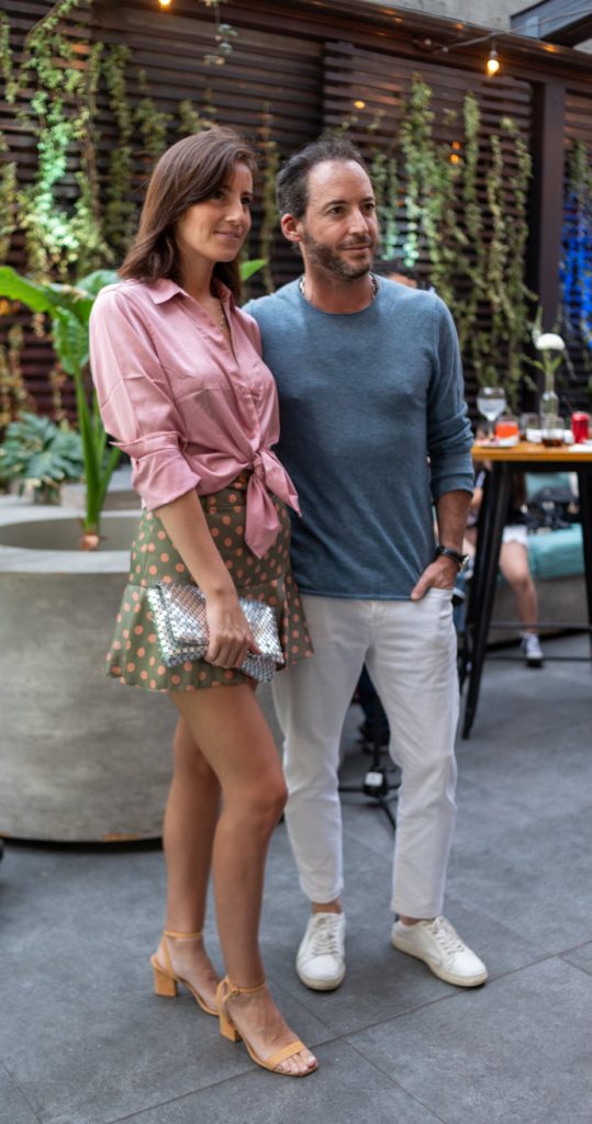 Fernanda Cedeño y el artista Ignacio Gana. 