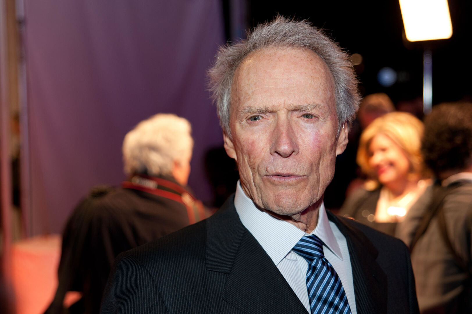 Impacto por frágil apariencia de Clint Eastwood durante su última aparición pública