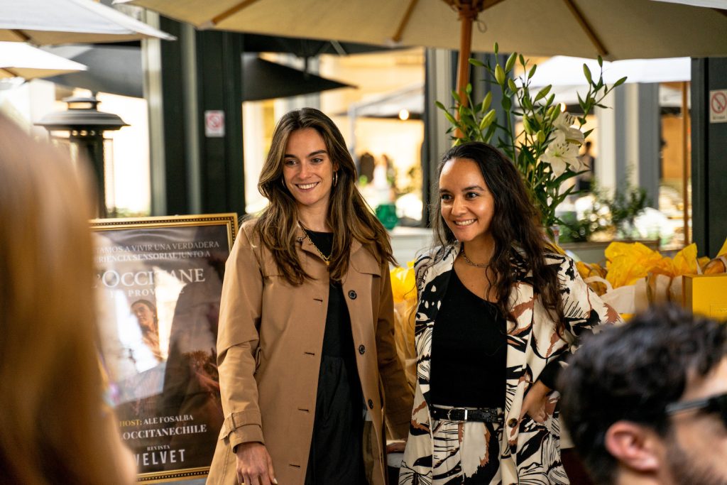 Isidora Amunategui y Daniela Nicolini 