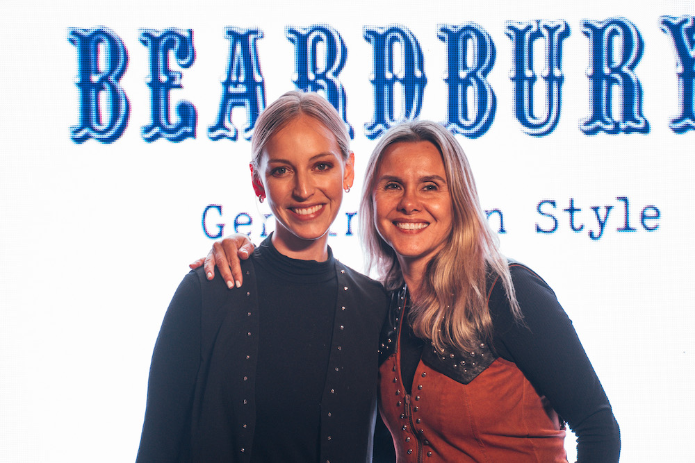 Oriana Combefis y Claudia Alonso.