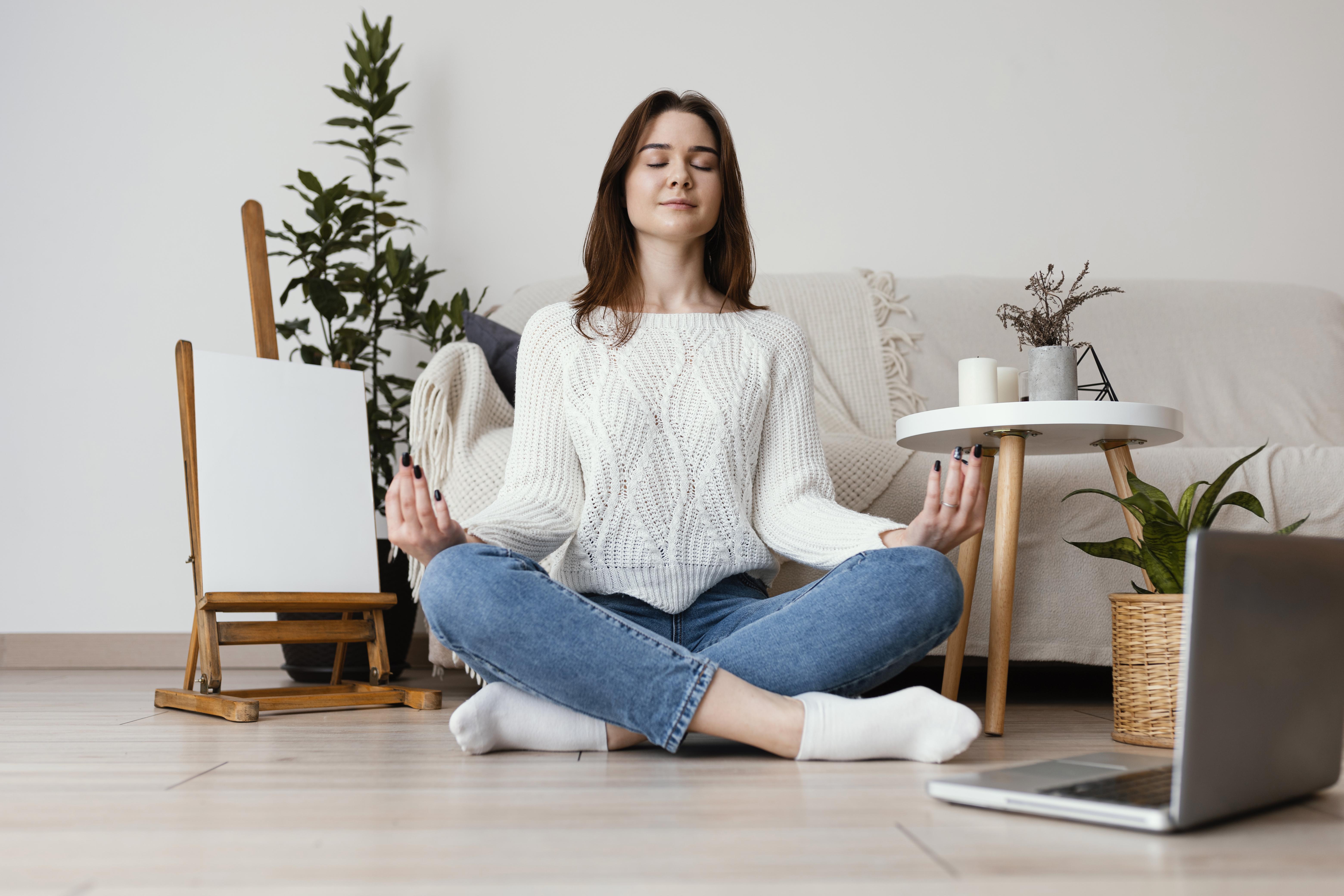Meditar en medio del caos: Regálale a tu mamá una guía para meditar en todo momento