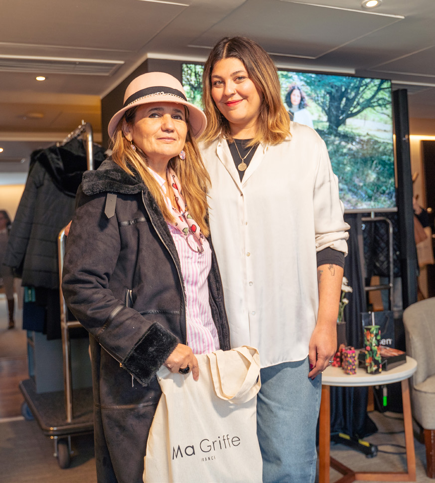 Paola Oyanedel y Verónica Valenzuela.