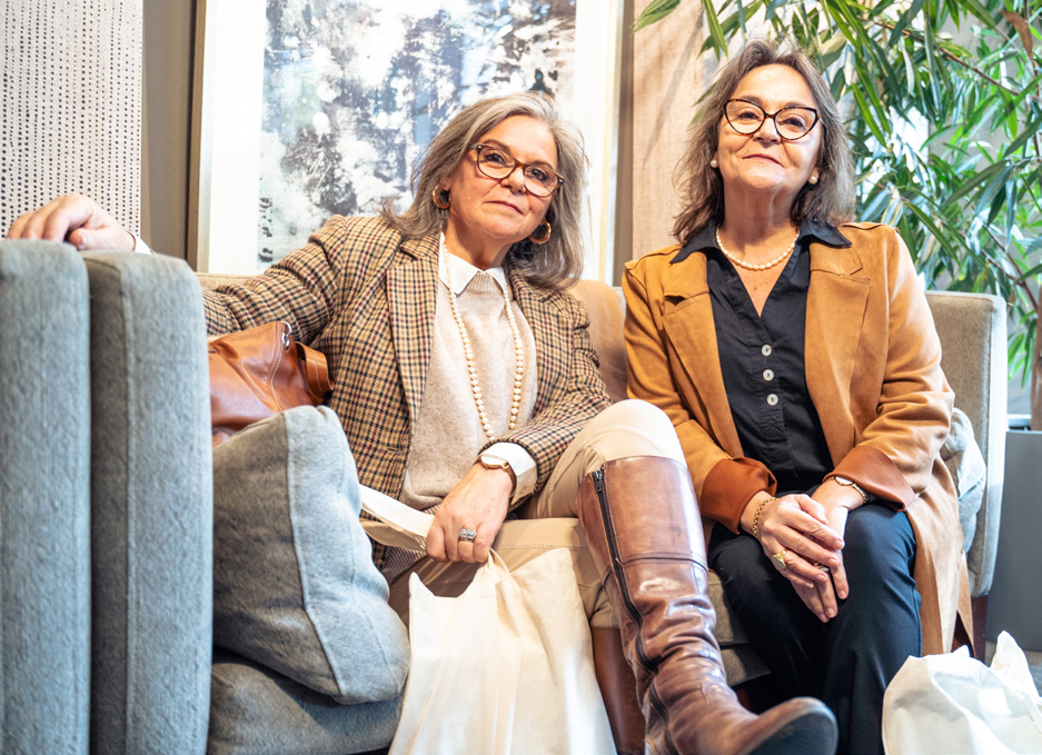 María Isabel Peñafiel y María Verónica Peñafiel.
