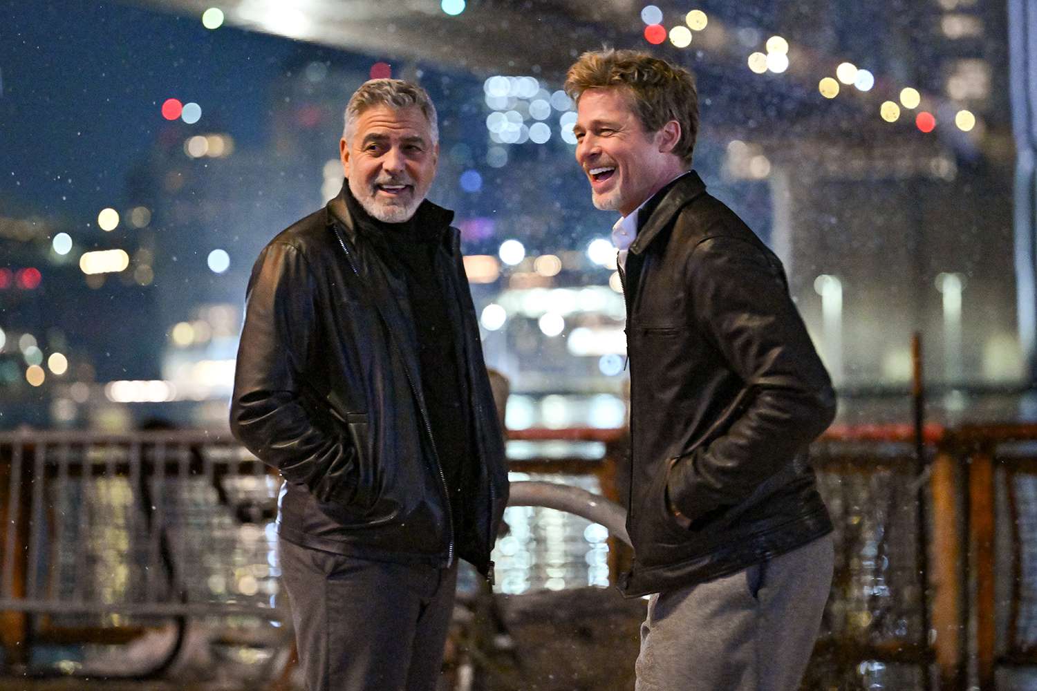 Brad Pitt y George Clooney se reencuentran en el nuevo tráiler de “Wolfs”