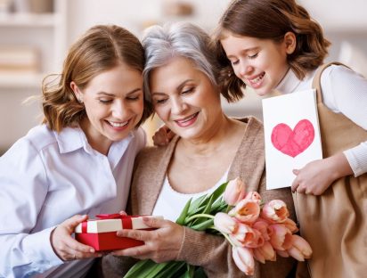 ¿Buscando el regalo perfecto para el Día de la Madre? Corona regala gift cards sustentables