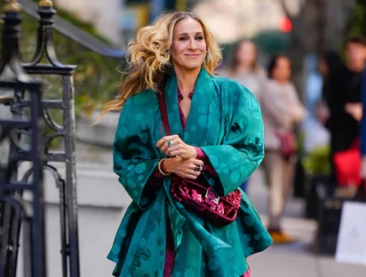 “Técnica Sándwich” o cómo combinar colores en tu outfit al estilo Carrie Bradshaw