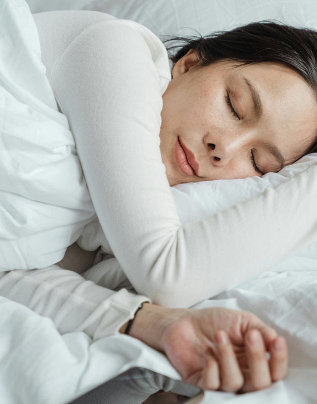 El hábito que los médicos del sueño nunca harían por la mañana