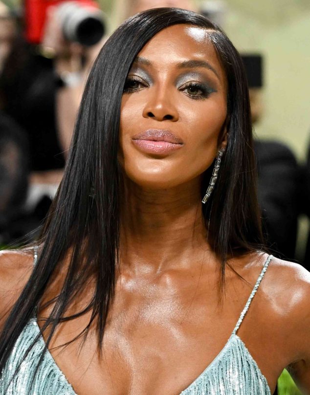 Naomi Campbell confirma que dio la bienvenida a sus dos hijos por gestación subrogada