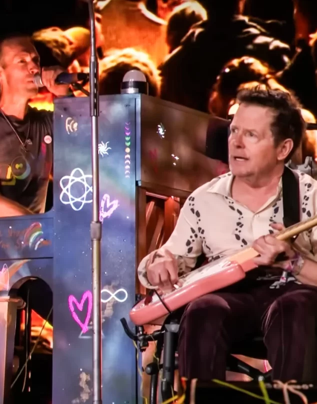 Emotivo momento: Michael J.Fox sube al escenario a cantar con Coldplay