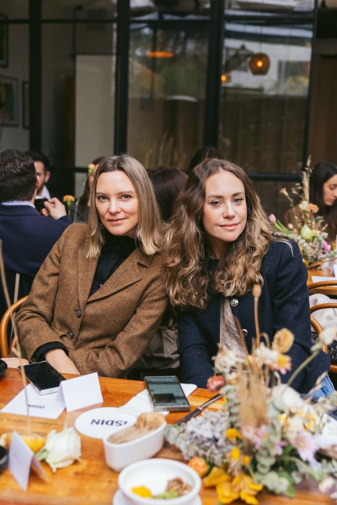 Josefina Pooley y Antonia Bulnes