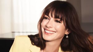 Anne Hathaway revela un truco para aumentar los labios en TikTok