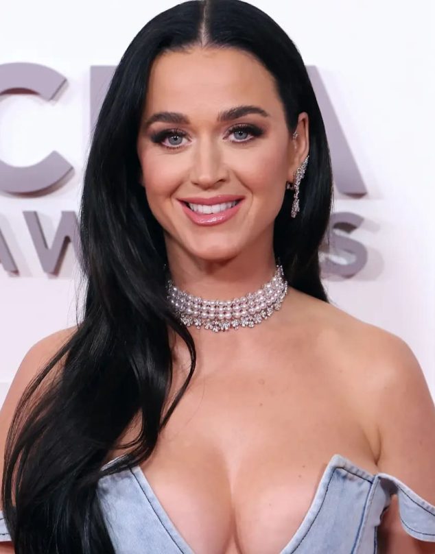 Katy Perry anuncia nuevo single después de tres años: “Woman’s World”
