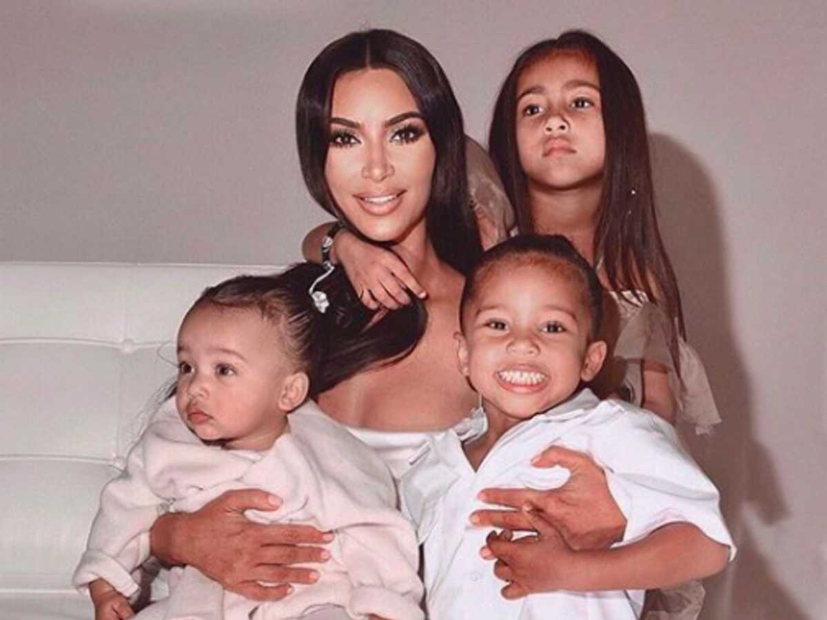 Kim Kardashian cuenta que uno de sus hijos sufre de una enfermedad crónica