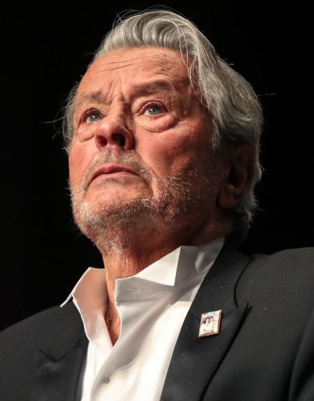 El último deseo de Alain Delon antes de morir que su familia se negó a cumplir