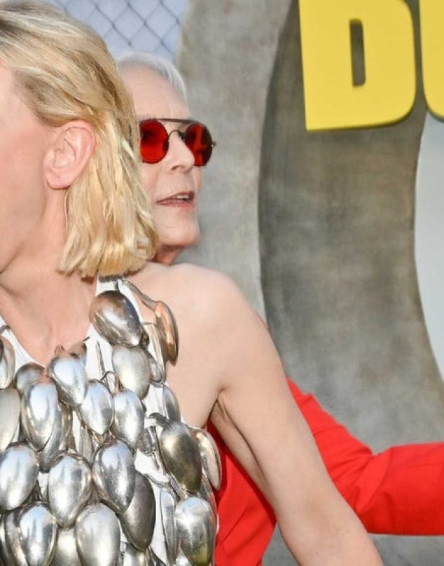 Elegante y sostenible: Cate Blanchett llevó un top con 102 cucharas vintage