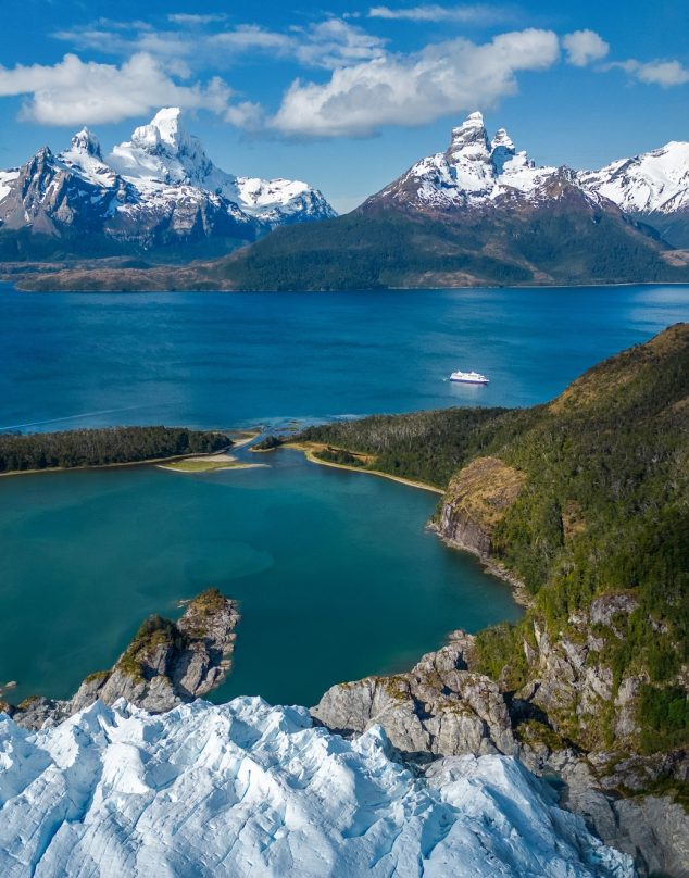 Un viaje al fin del mundo: Navegar por los fiordos patagónicos