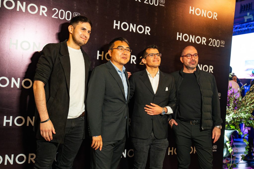 SEBASTIAN AVALOS, CAO JINCAI, MARIO CARVAJAL Y GUSTAVO SILVA.