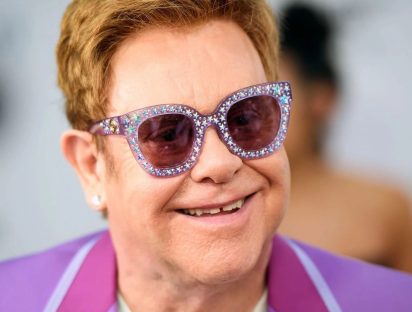 Elton John revela cómo perdió parte de la visión de un ojo